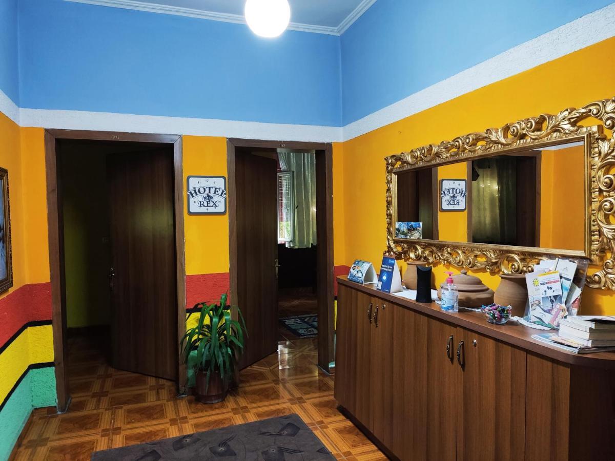 Hotel Rex Тирана Экстерьер фото