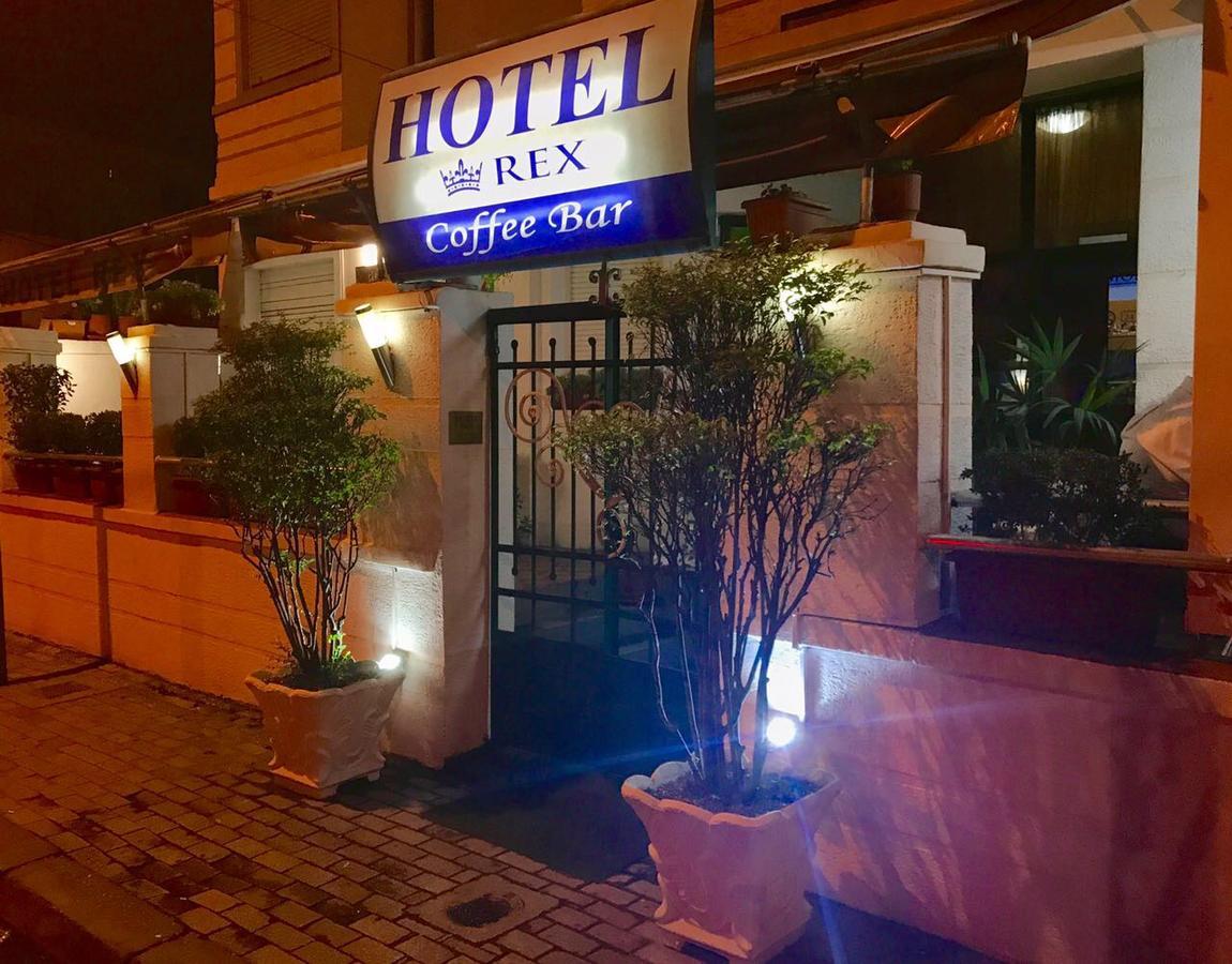 Hotel Rex Тирана Экстерьер фото