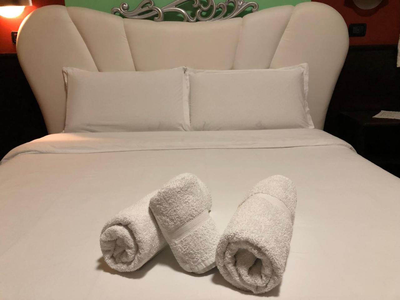 Hotel Rex Тирана Экстерьер фото